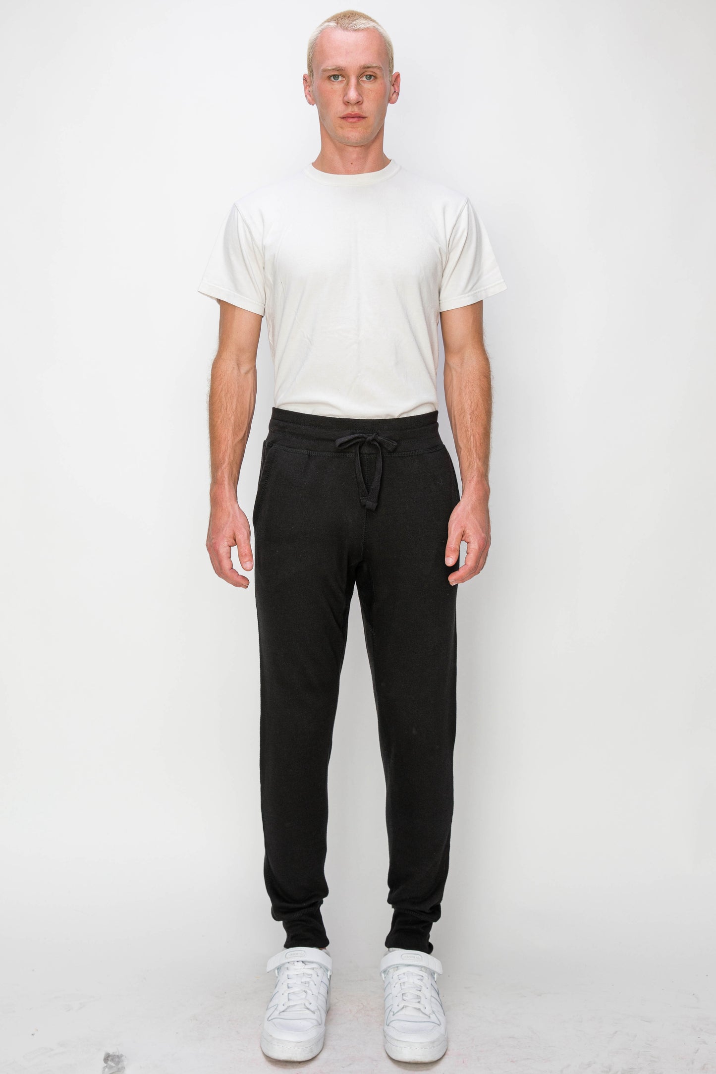 76720 - Adult Jogging Pants